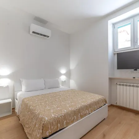 Cento - Metro Mirti & Free Wifi Apartment Rome