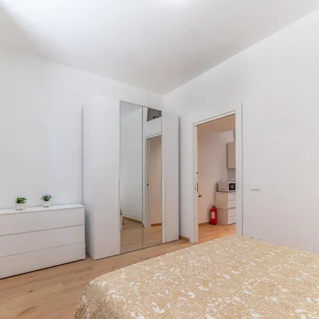 Cento - Metro Mirti & Free Wifi Apartamento *